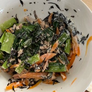 小松菜とひじきとコーンのサラダ